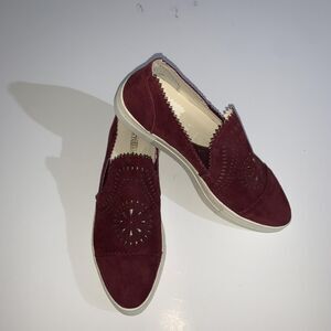Seychelles Shoes Womens 10 Burgundy Suede Slip On Laser Cut Casual Comfort Flats